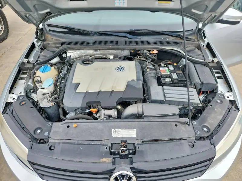 2012 VOLKSWAGEN JETTA TDI  
