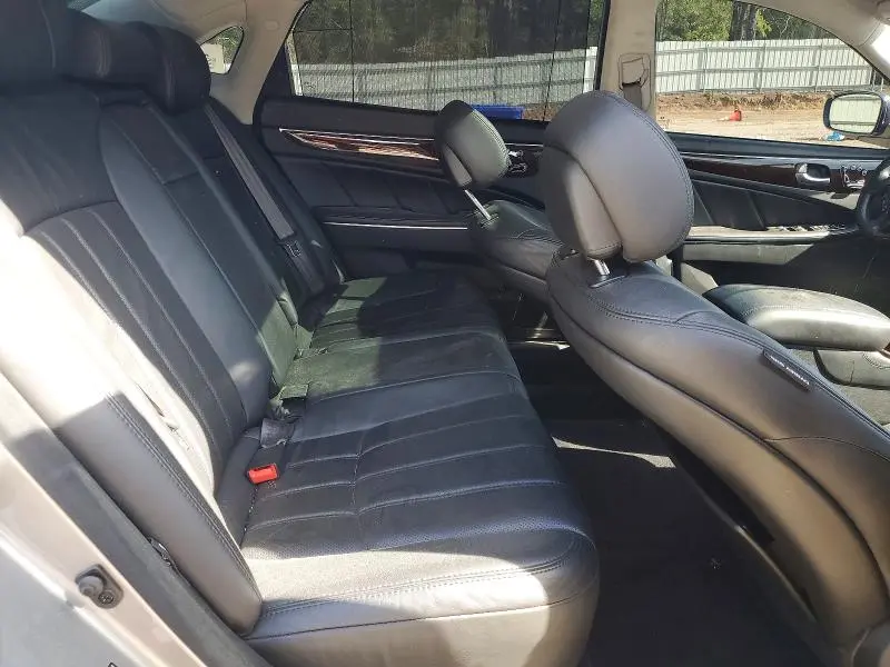 2011 HYUNDAI EQUUS SIGNATURE  