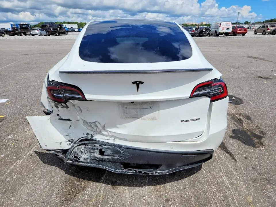 2022 TESLA MODEL Y   