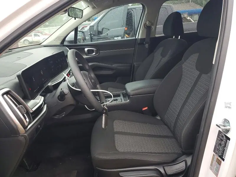 2024 KIA SORENTO LX  