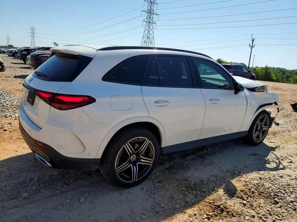2024 MERCEDES-BENZ GLC 300  