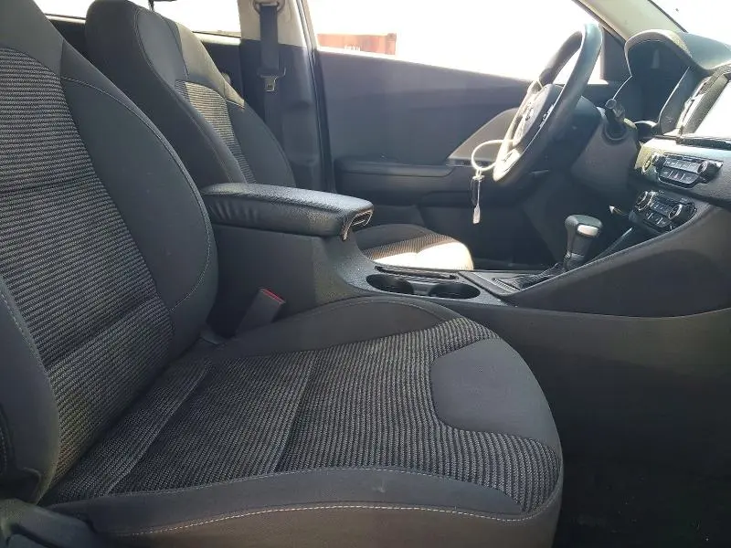 2018 KIA NIRO LX  