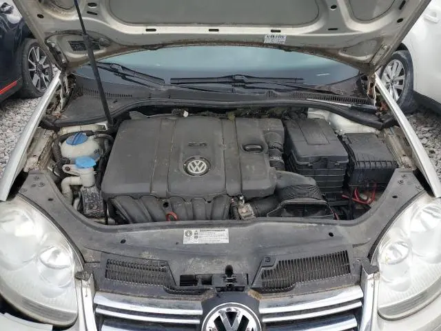 2010 VOLKSWAGEN JETTA S  