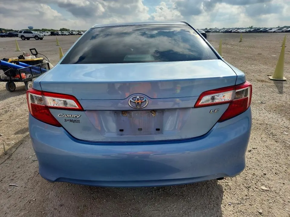 2012 TOYOTA CAMRY LE  