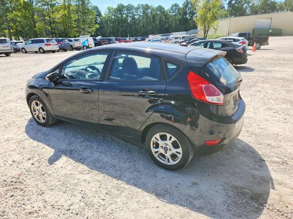 2015 FORD FIESTA SE  