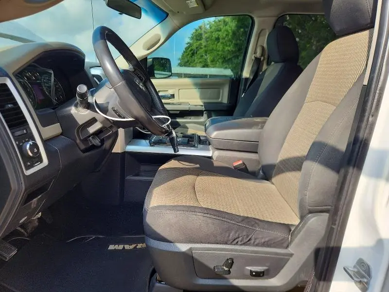 2012 DODGE RAM 1500 SLT  