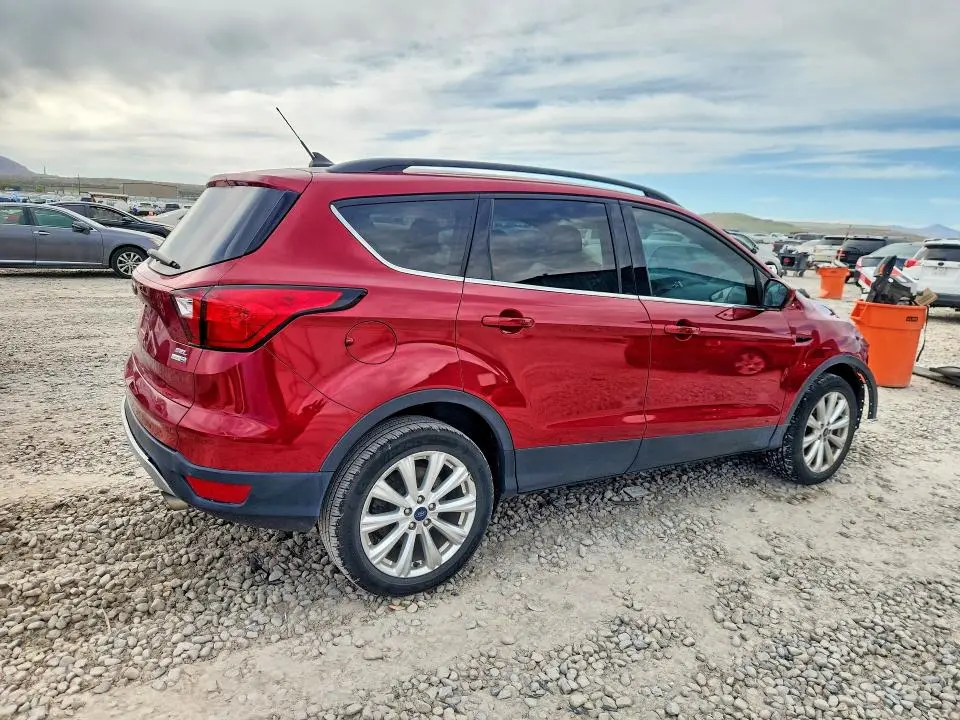 2019 FORD ESCAPE SEL  