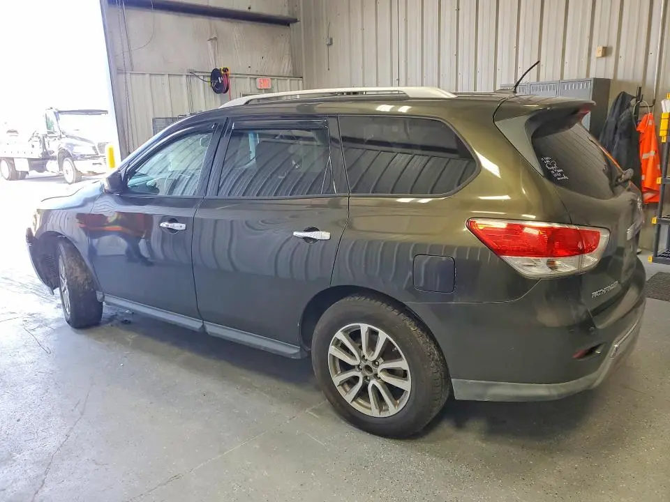 2015 NISSAN PATHFINDER SV  