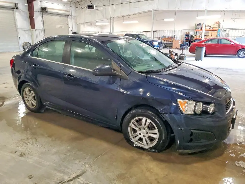 2015 CHEVROLET SONIC LT  