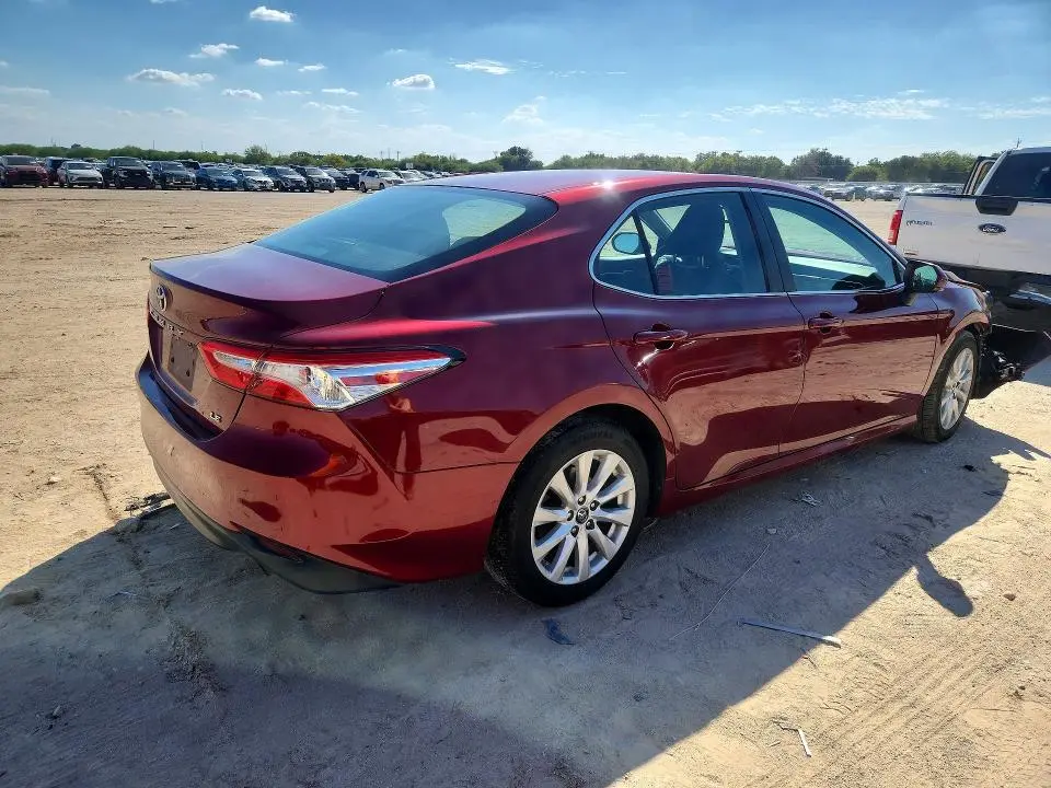 2018 TOYOTA CAMRY LE  