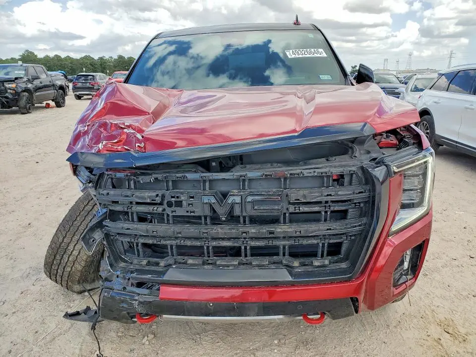 2023 GMC YUKON AT4  