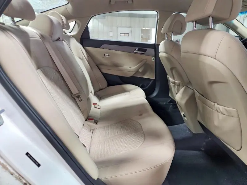 2016 HYUNDAI SONATA SE  