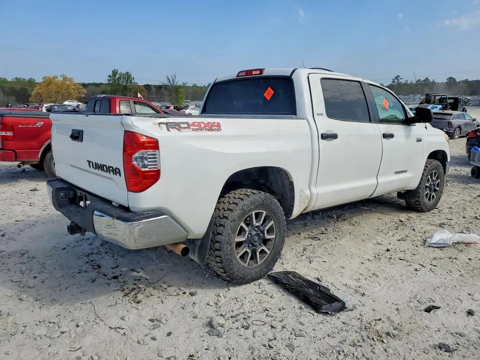 2018 TOYOTA TUNDRA SR5  