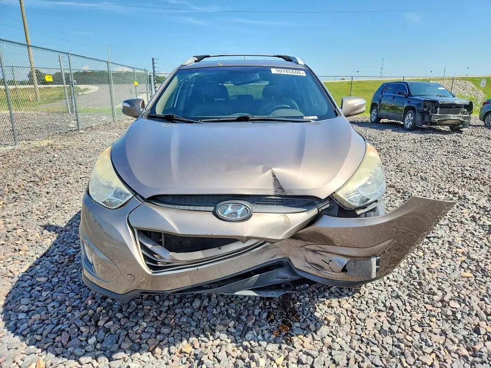 2013 HYUNDAI TUCSON GLS  