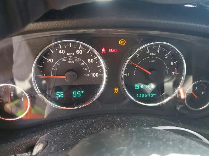 2015 JEEP WRANGLER SAHARA  
