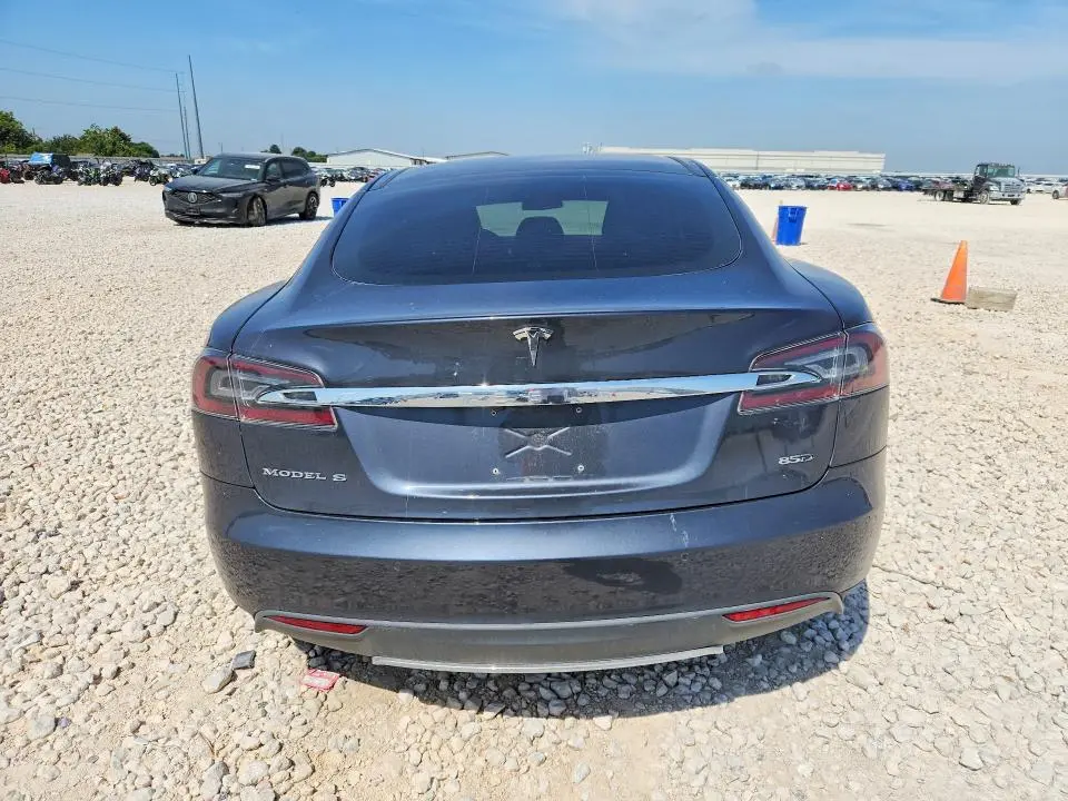 2015 TESLA MODEL S 85D  