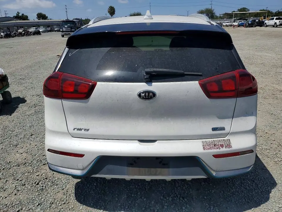 2019 KIA NIRO LX  