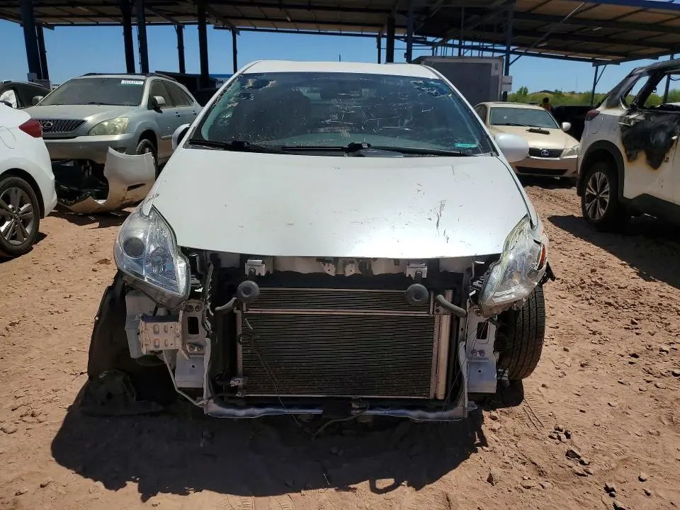 2013 TOYOTA PRIUS THREE  