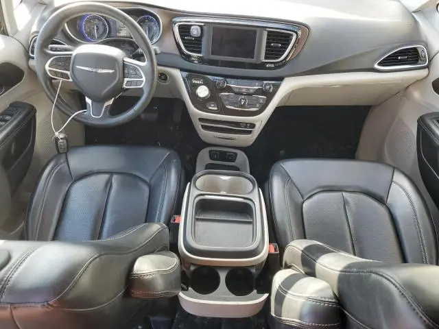 2020 CHRYSLER VOYAGER LXI  