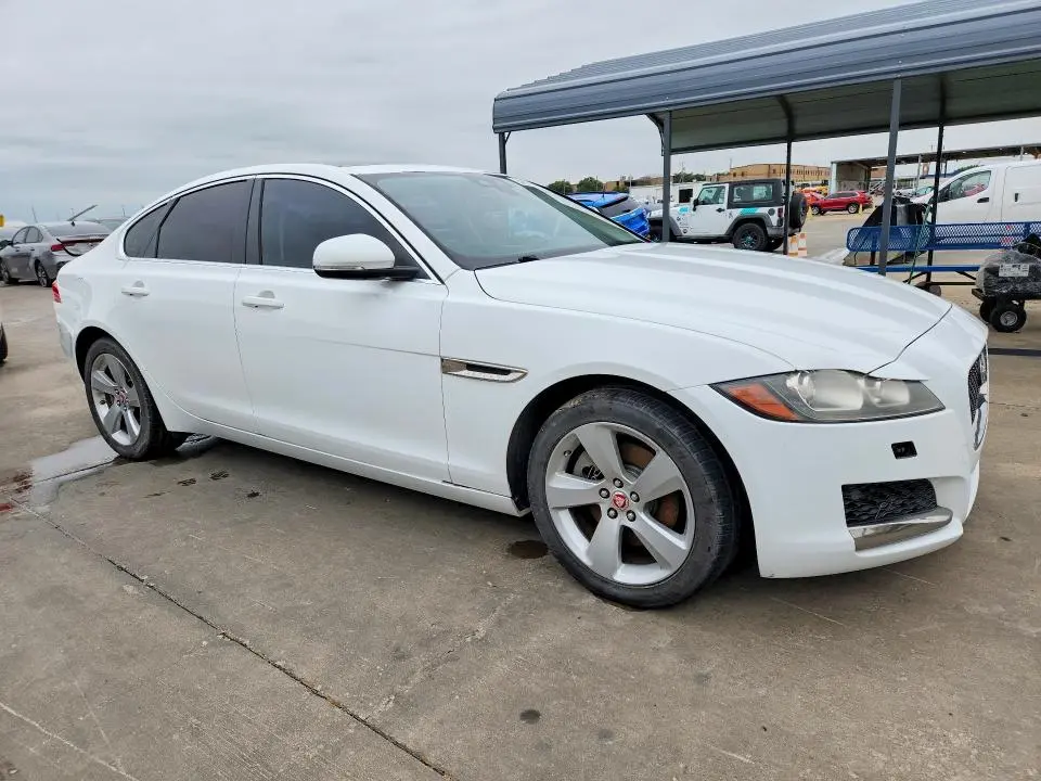 2018 JAGUAR XF   