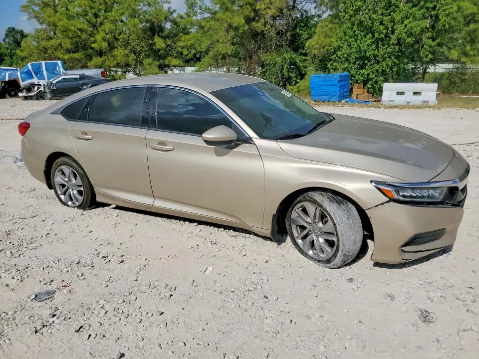 2018 HONDA ACCORD LX  