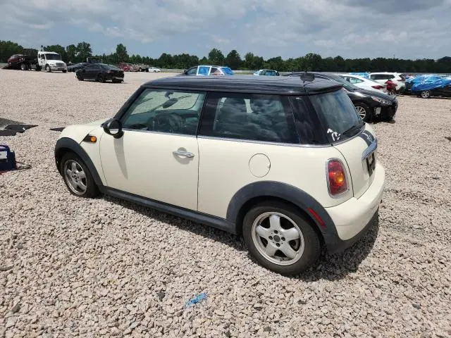 2010 MINI COOPER   