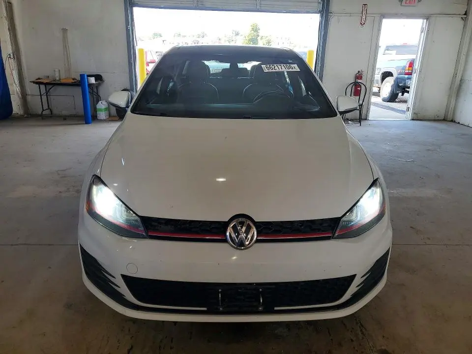 2017 VOLKSWAGEN GTI S/SE  