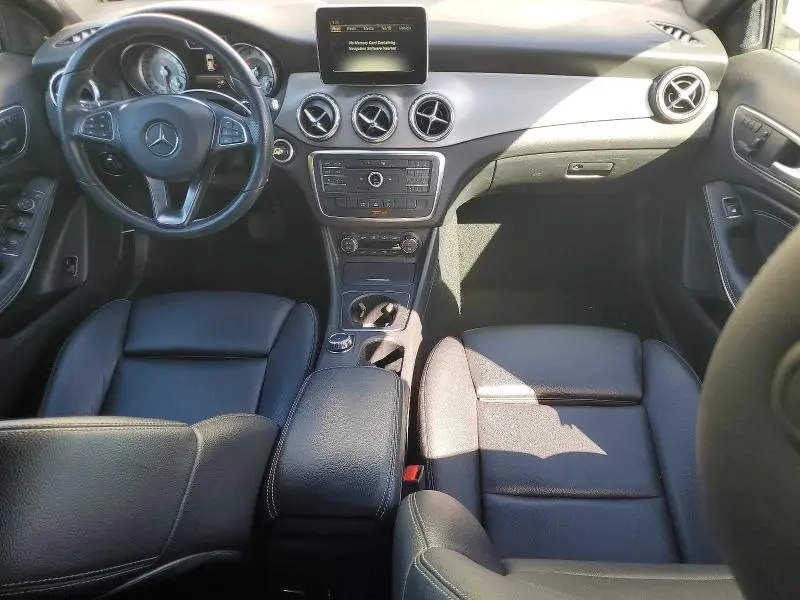 2017 MERCEDES-BENZ GLA 250  