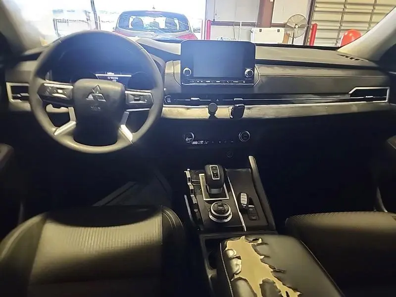 2022 MITSUBISHI OUTLANDER ES  