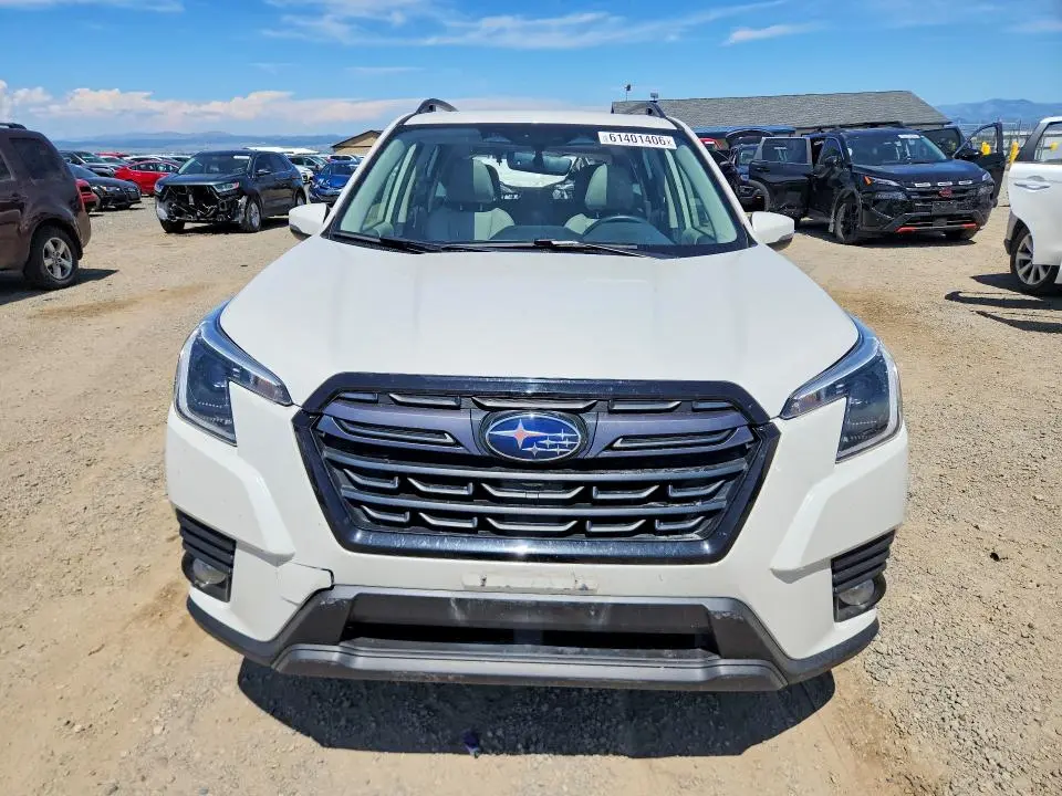 2023 SUBARU FORESTER LIMITED  