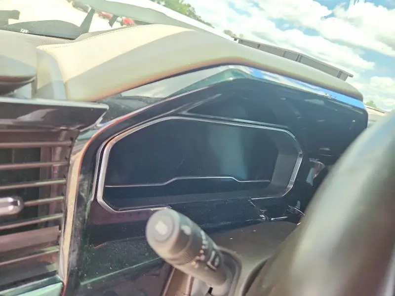 2025 GMC SIERRA K1500 SLT  