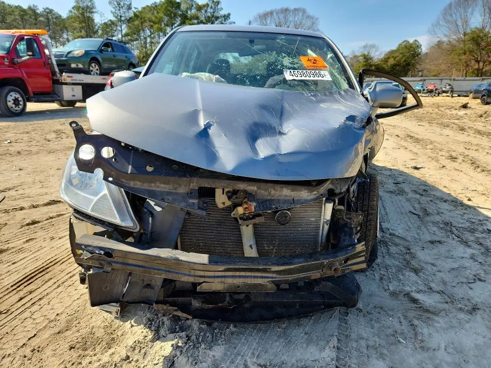 2012 NISSAN VERSA 1.8 S  
