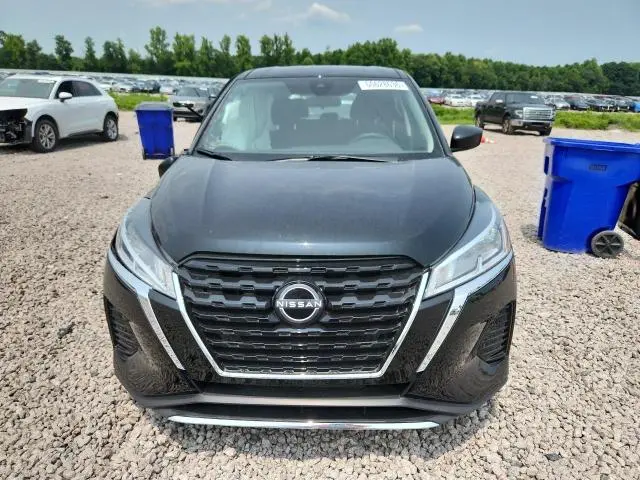 2023 NISSAN KICKS S  