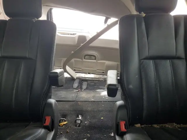 2011 CHRYSLER TOWN & COUNTRY TOURING L  
