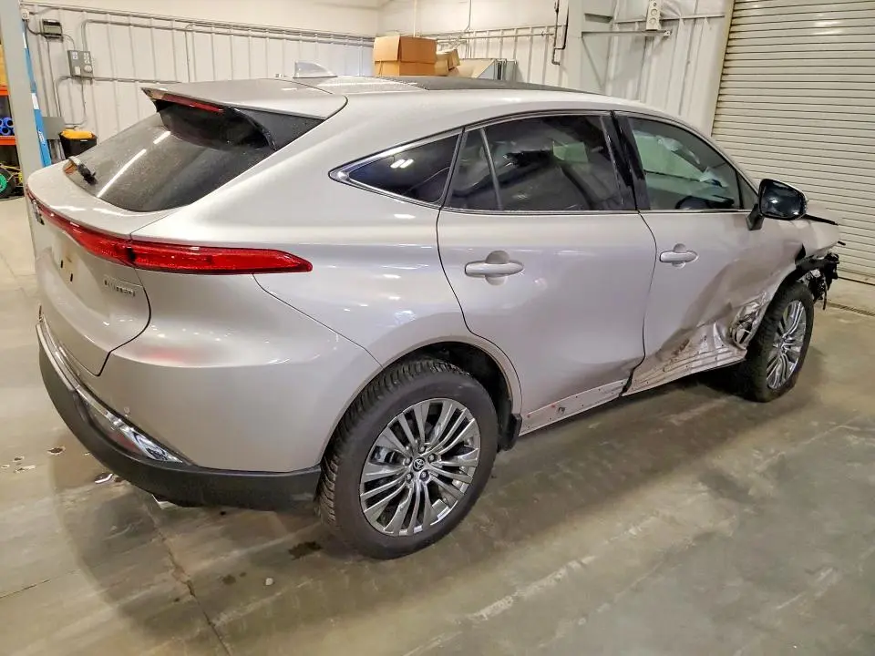 2024 TOYOTA VENZA LIMITED  