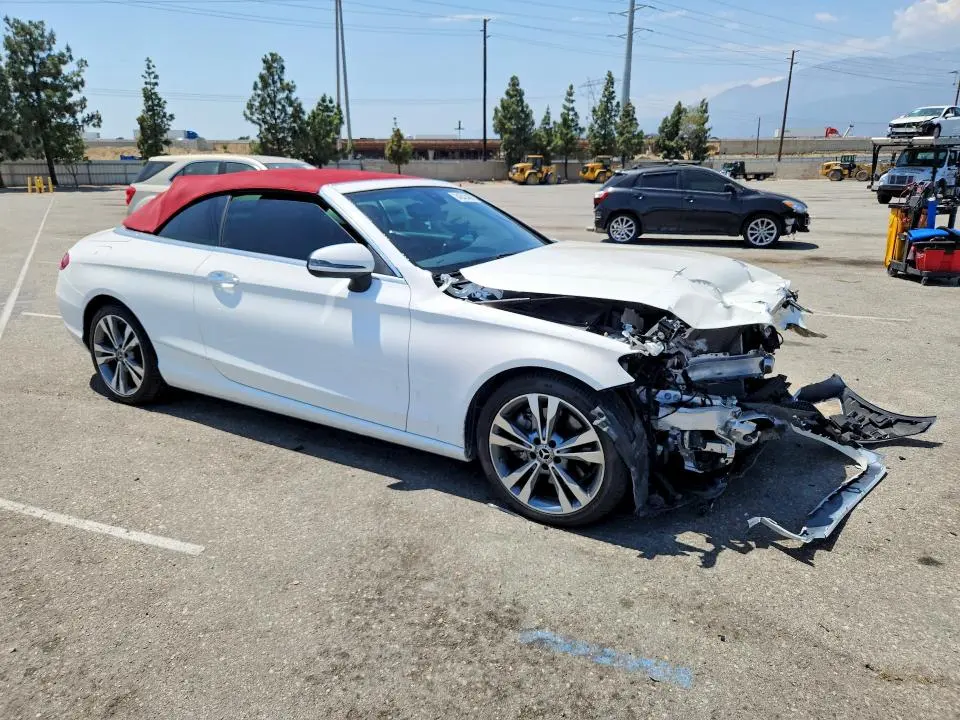 2018 MERCEDES-BENZ C 300  