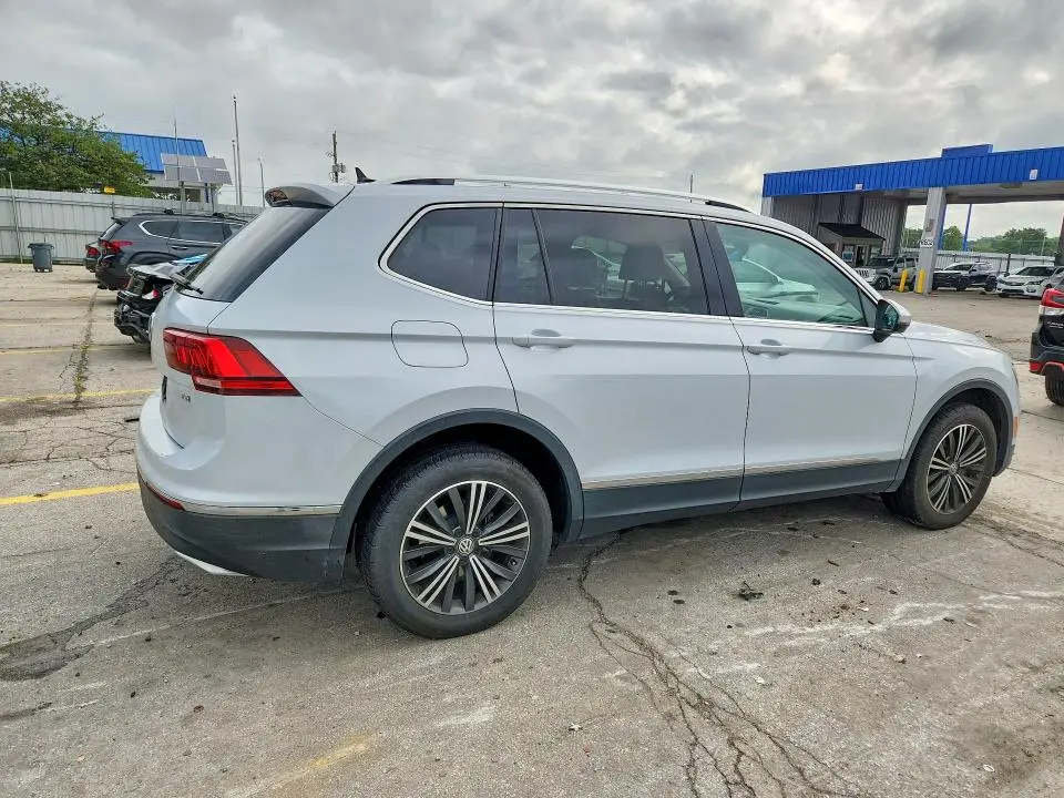 2018 VOLKSWAGEN TIGUAN SE  
