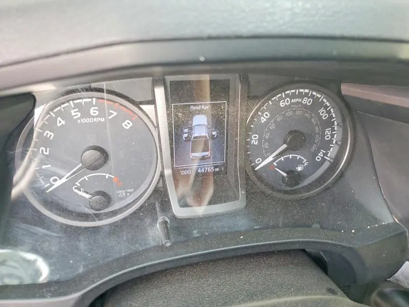 2021 TOYOTA TACOMA SR5 V6  
