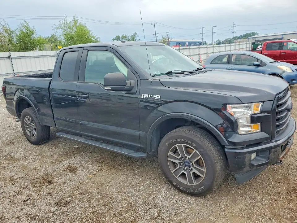 2017 FORD F150 SUPER CAB  