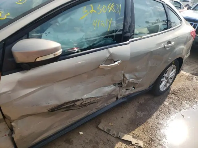2016 FORD FOCUS SE