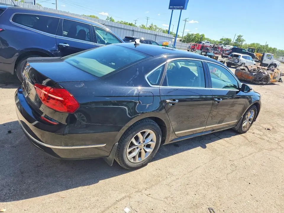 2016 VOLKSWAGEN PASSAT S  