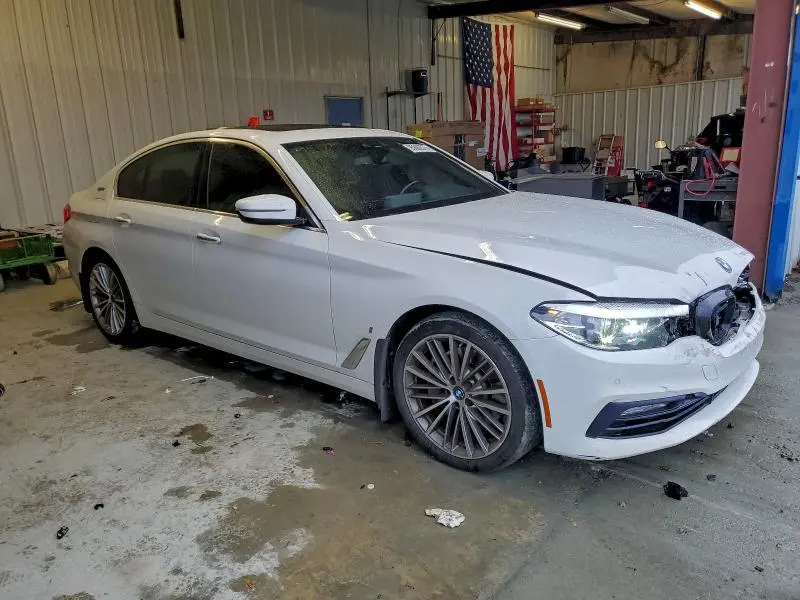 2018 BMW 530XE   