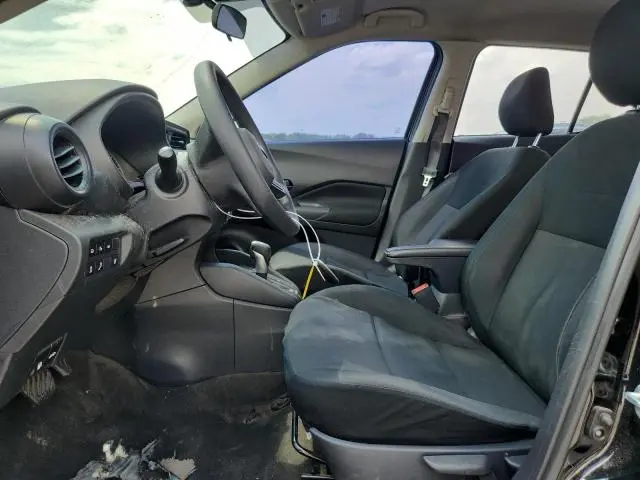 2024 NISSAN KICKS S  
