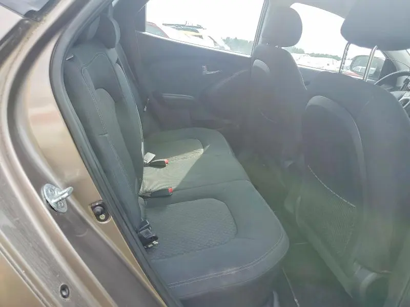 2012 HYUNDAI TUCSON GL  