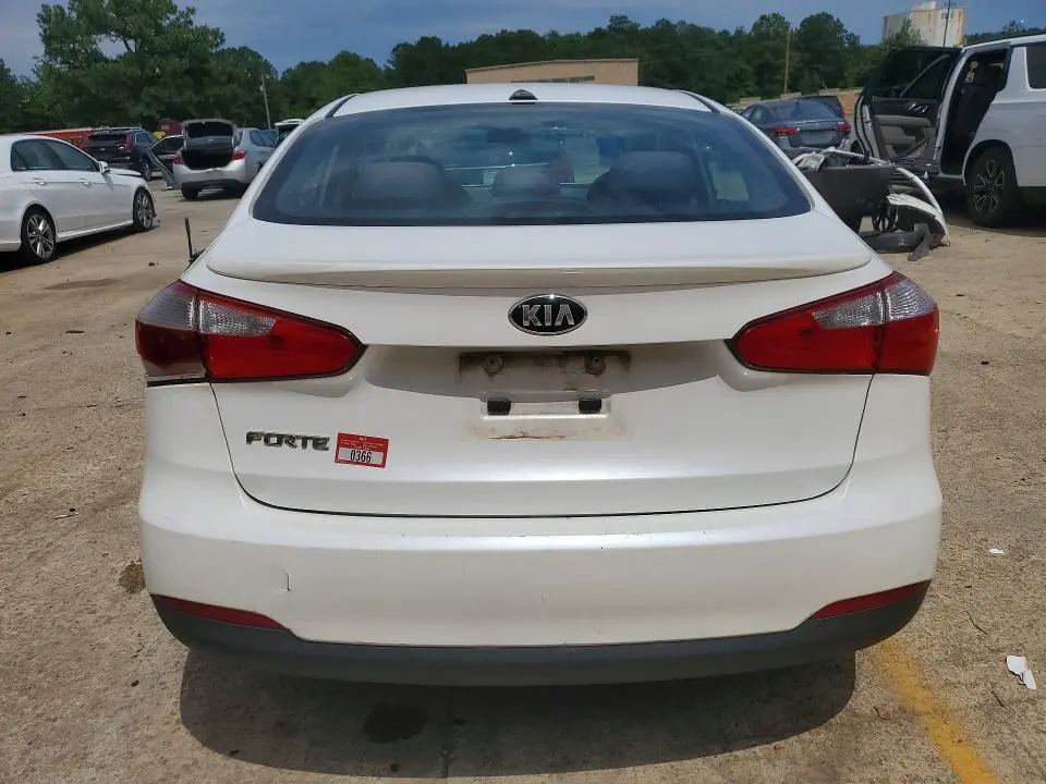 2015 KIA FORTE LX  