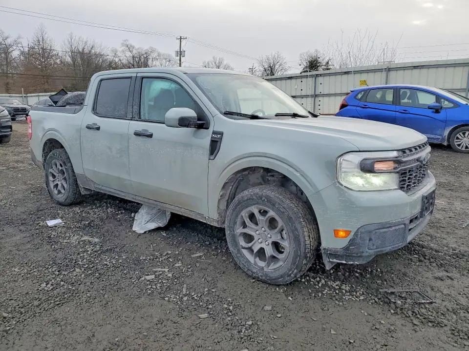 2023 FORD MAVERICK XL  