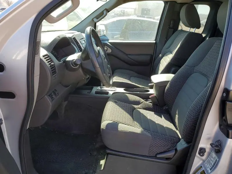 2012 NISSAN FRONTIER SV V6  