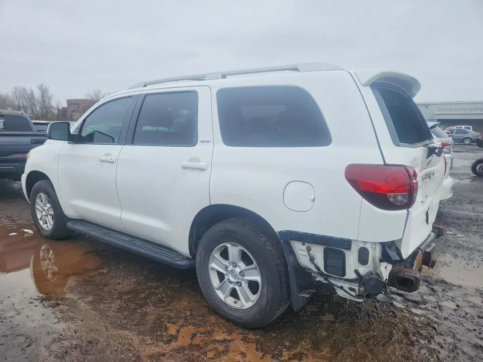 2018 TOYOTA SEQUOIA SR5  