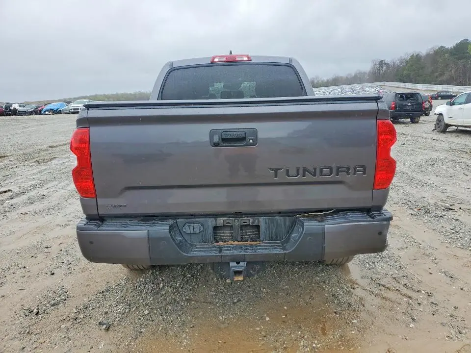 2020 TOYOTA TUNDRA SR5  