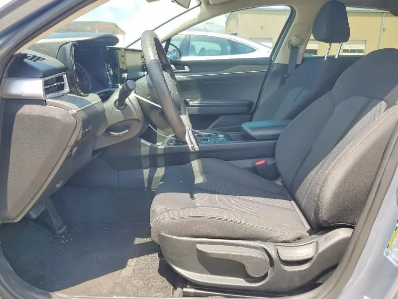 2022 KIA K5 LXS  